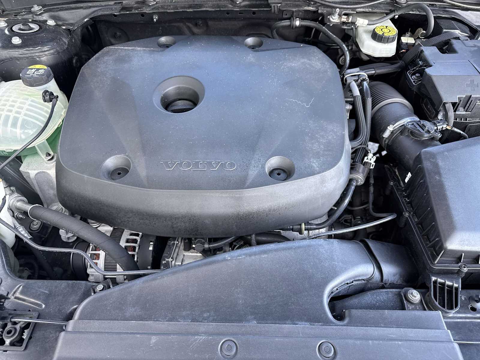 Thumbnail: 2020 Volvo XC40 - 12