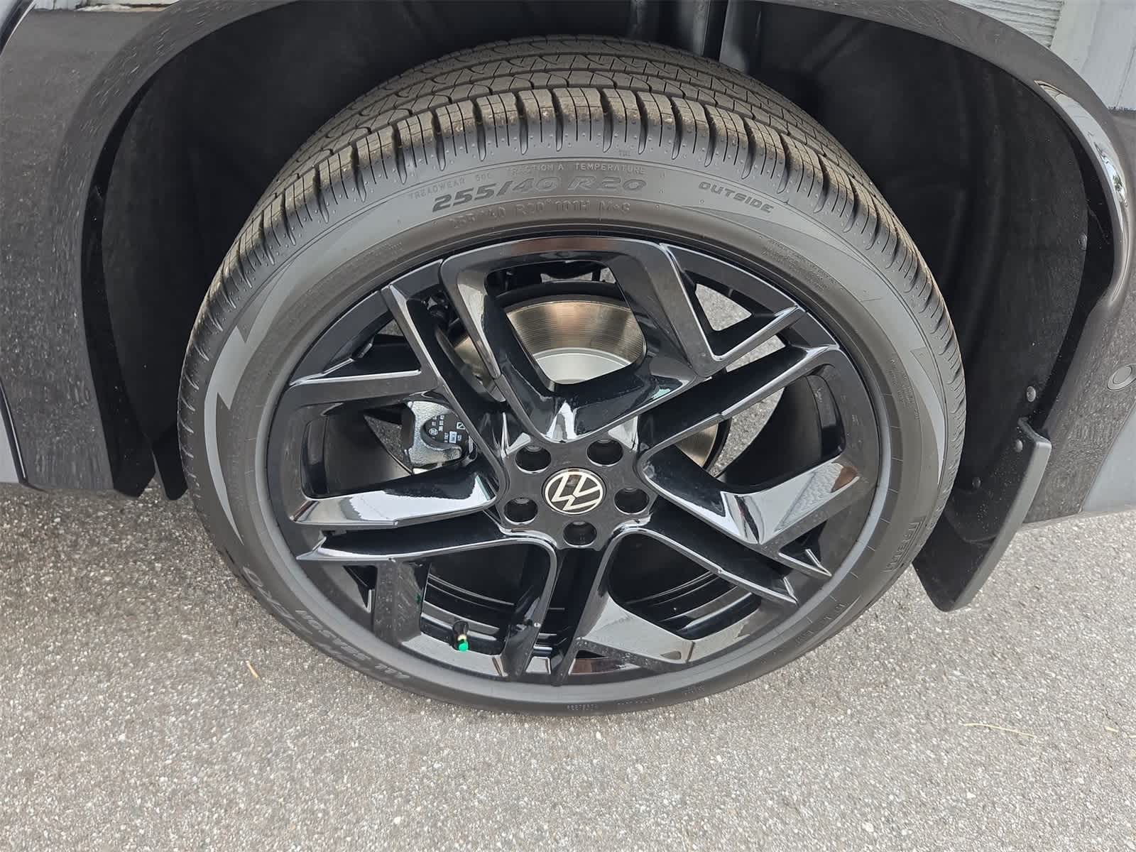 Thumbnail: 2025 Volkswagen Tiguan - 14