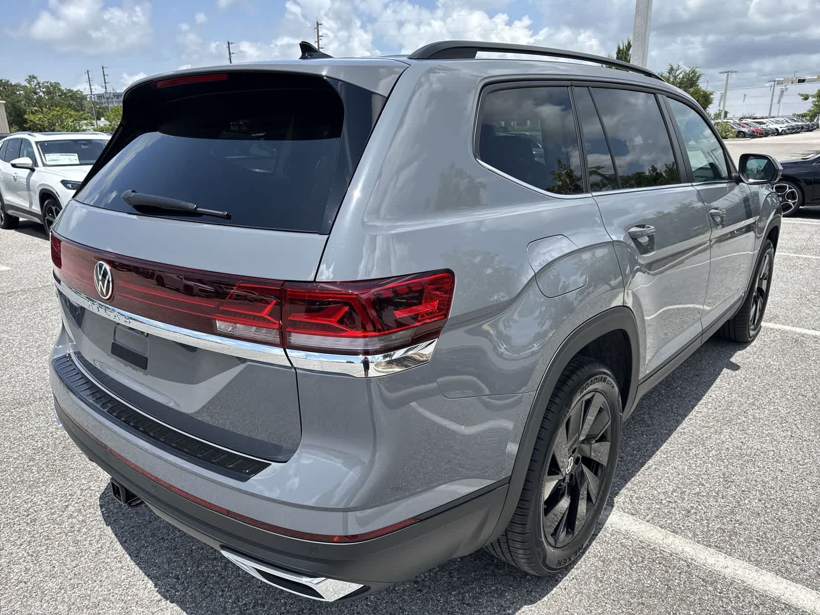 Thumbnail: 2026 Volkswagen Atlas - 5
