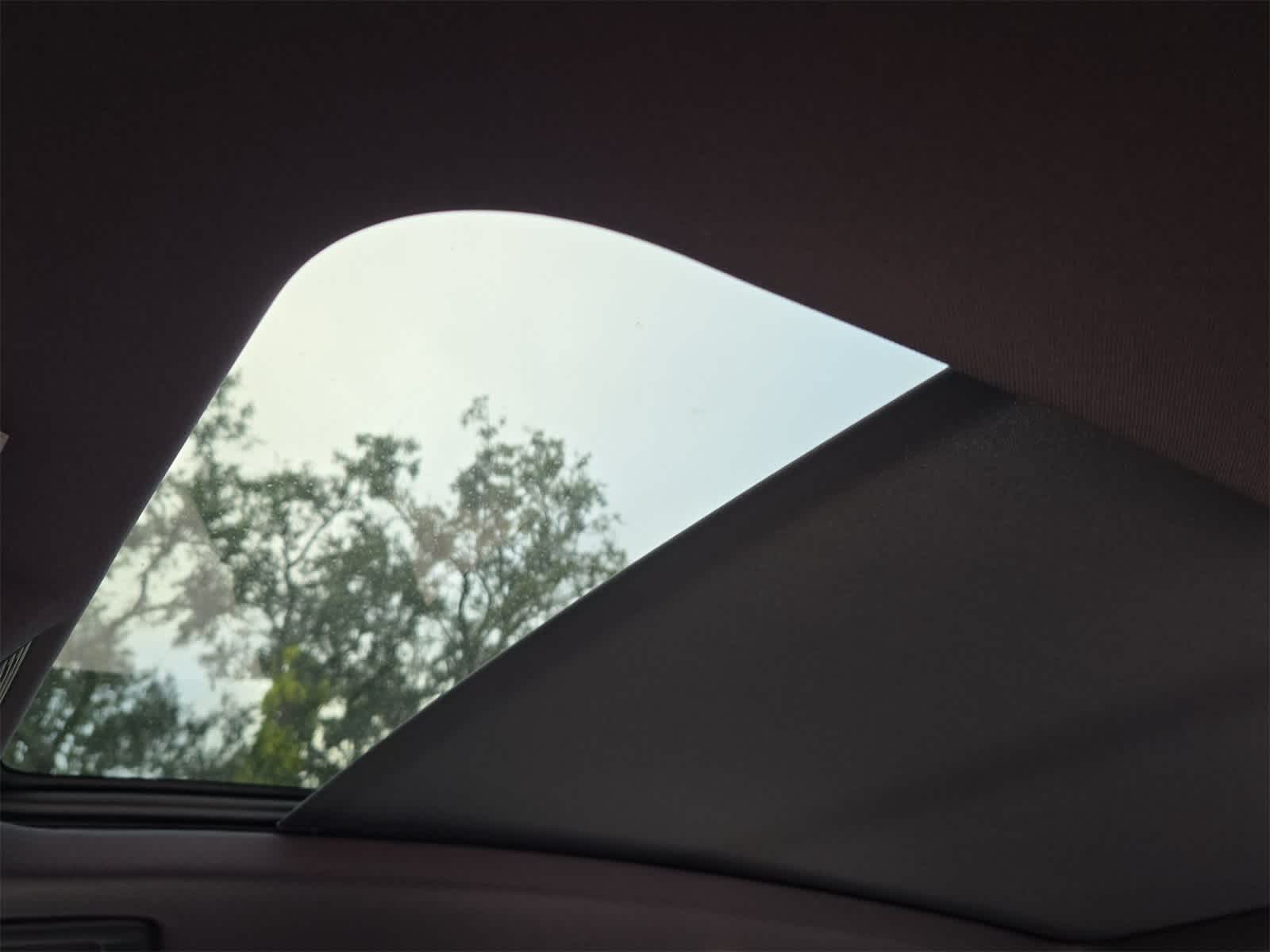 Thumbnail: 2025 Volkswagen Tiguan - 20