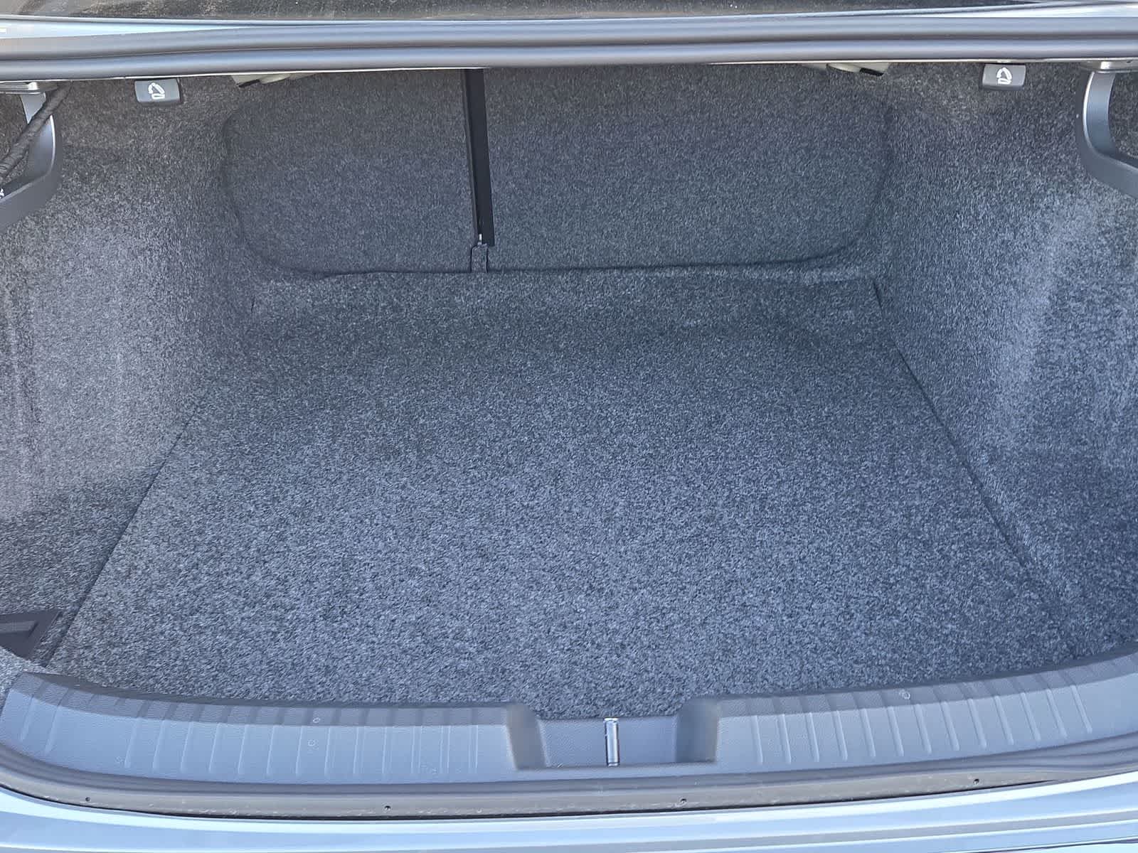 Thumbnail: 2026 Volkswagen Jetta - 33