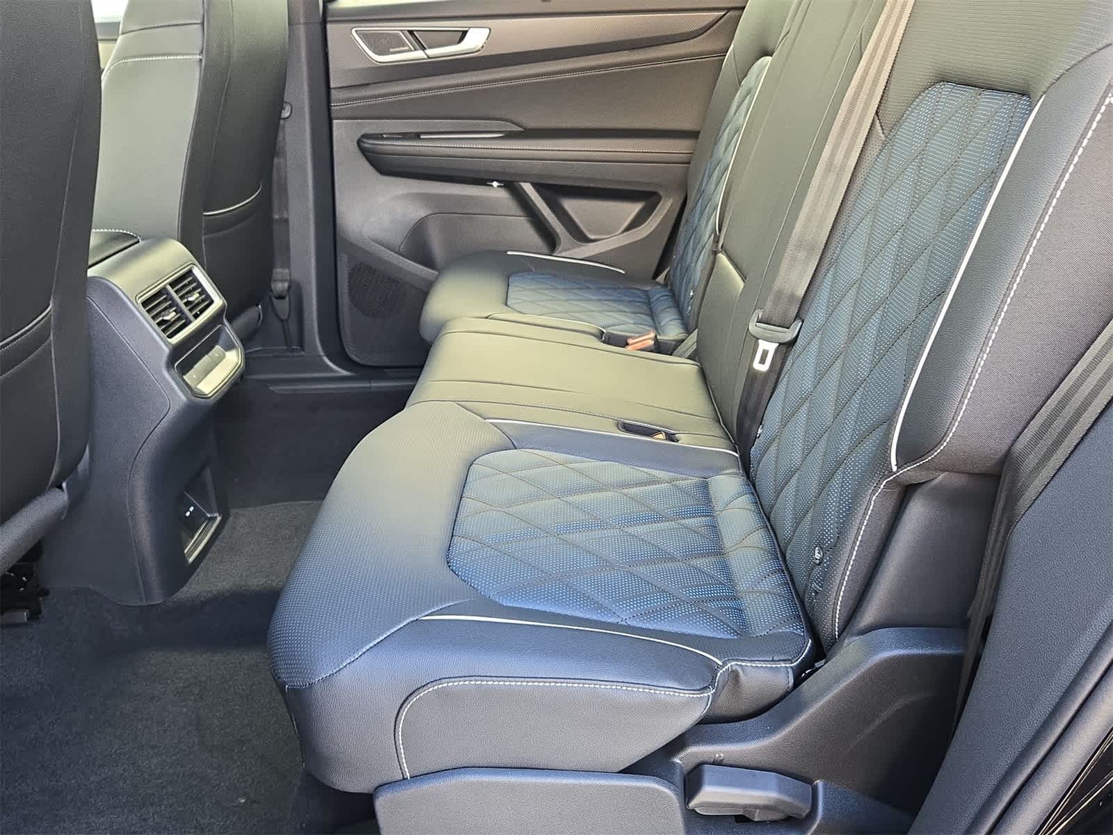 Thumbnail: 2026 Volkswagen Atlas - 20