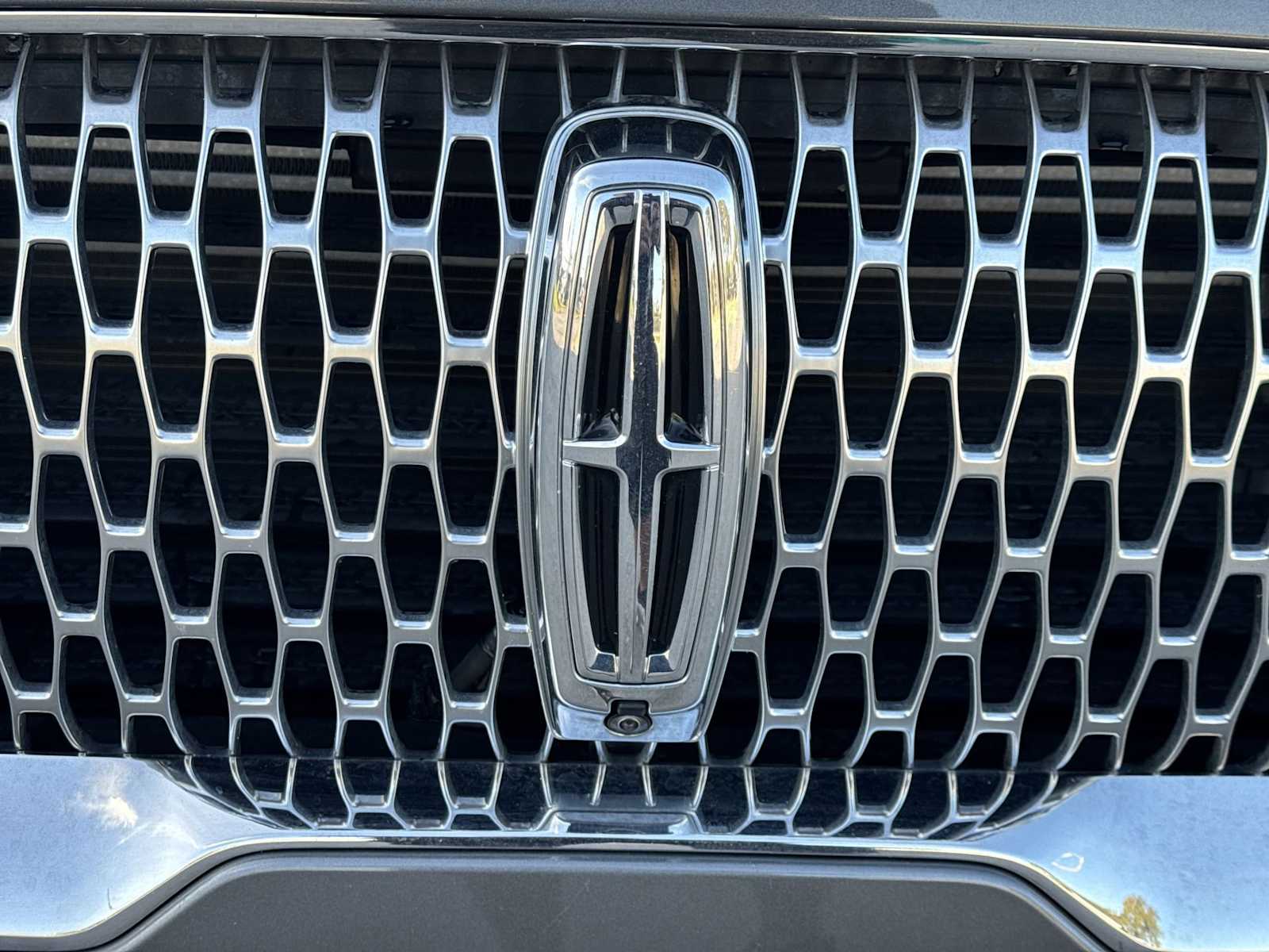 Thumbnail: 2023 Lincoln Aviator - 10