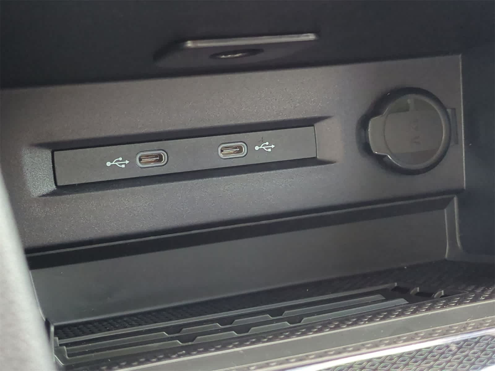 Thumbnail: 2025 Volkswagen Taos - 31