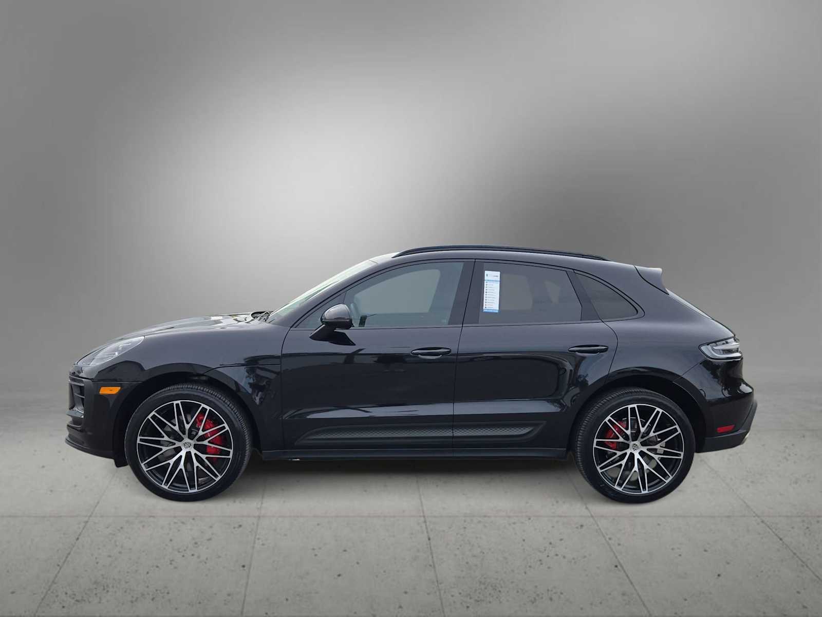 Thumbnail: 2022 Porsche Macan - 5