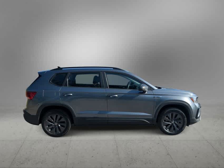 2022 Volkswagen Taos S 9