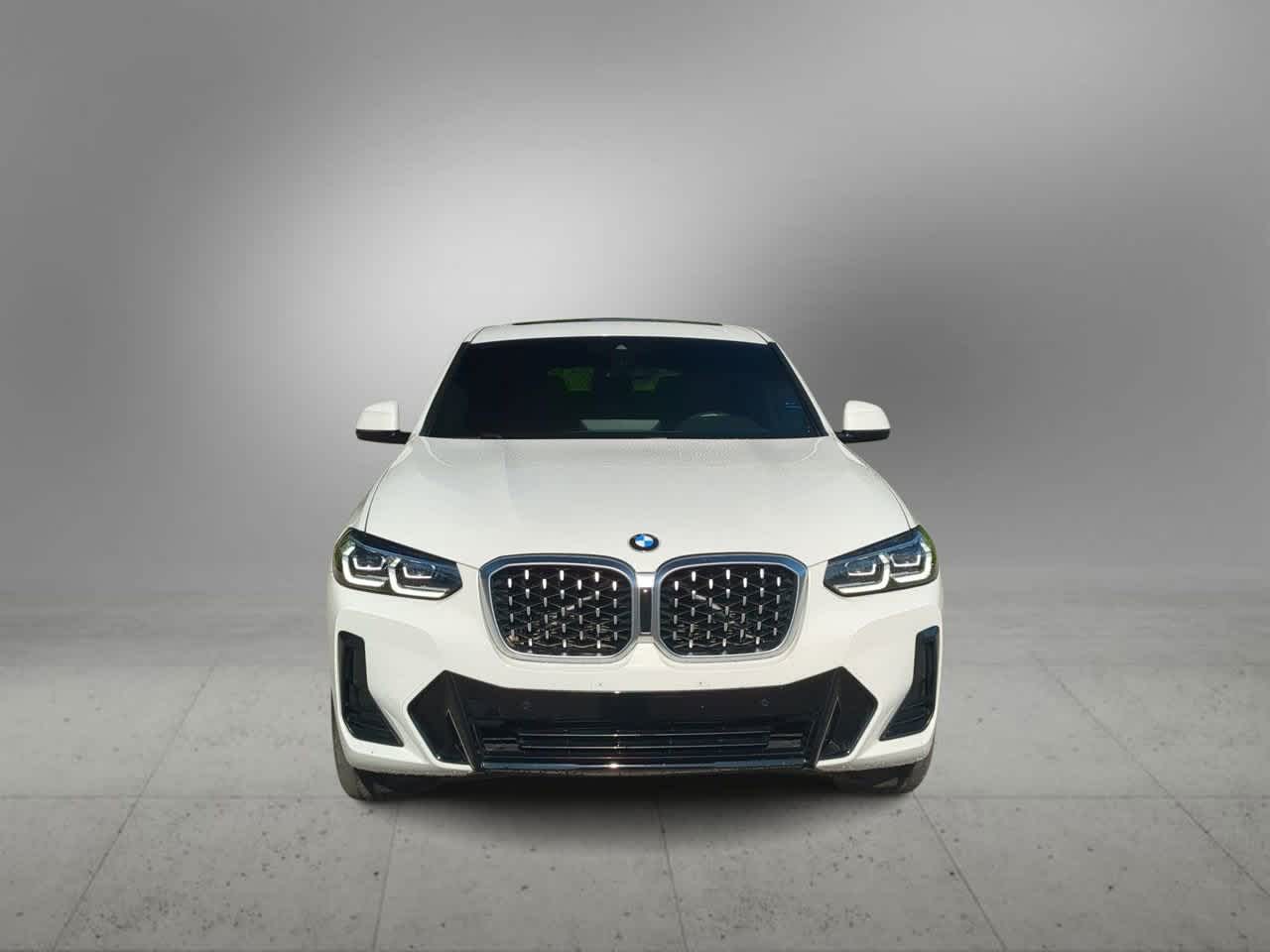 Thumbnail: 2022 BMW X4 - 3