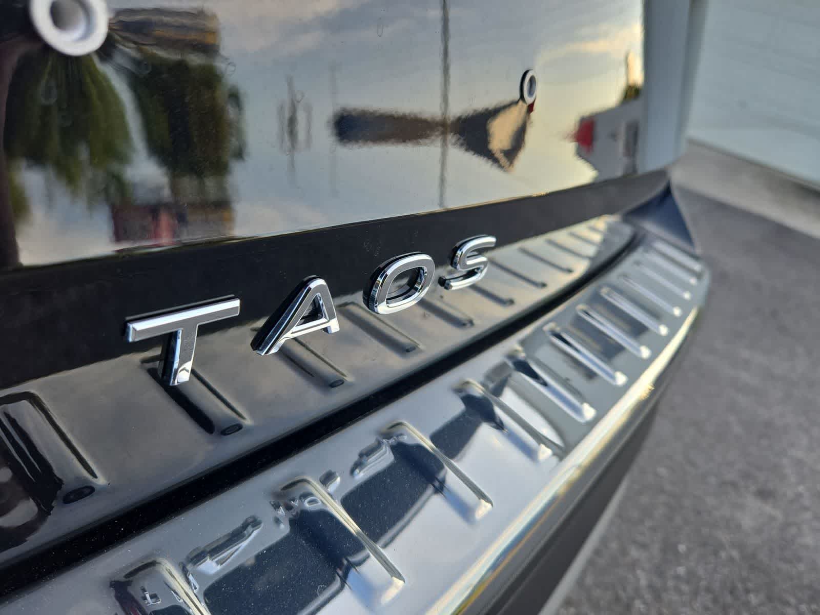 Thumbnail: 2025 Volkswagen Taos - 13