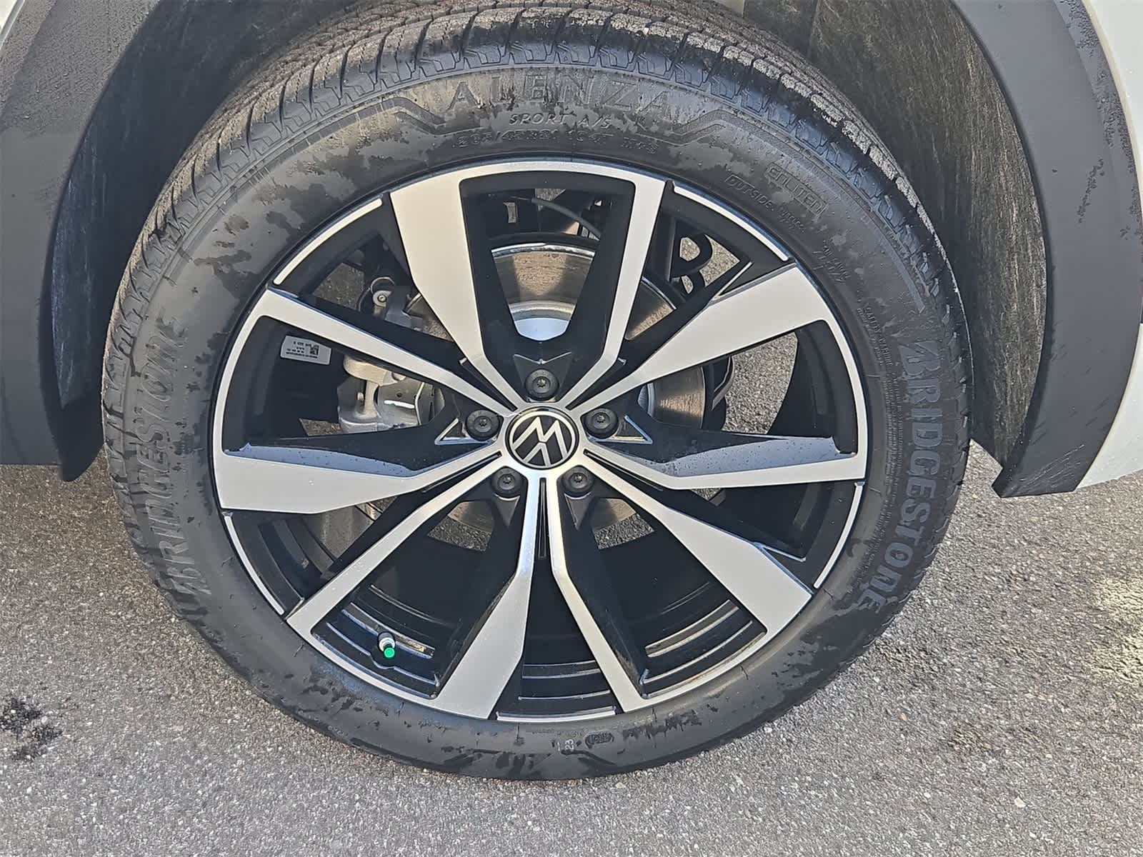 Thumbnail: 2026 Volkswagen Atlas - 21