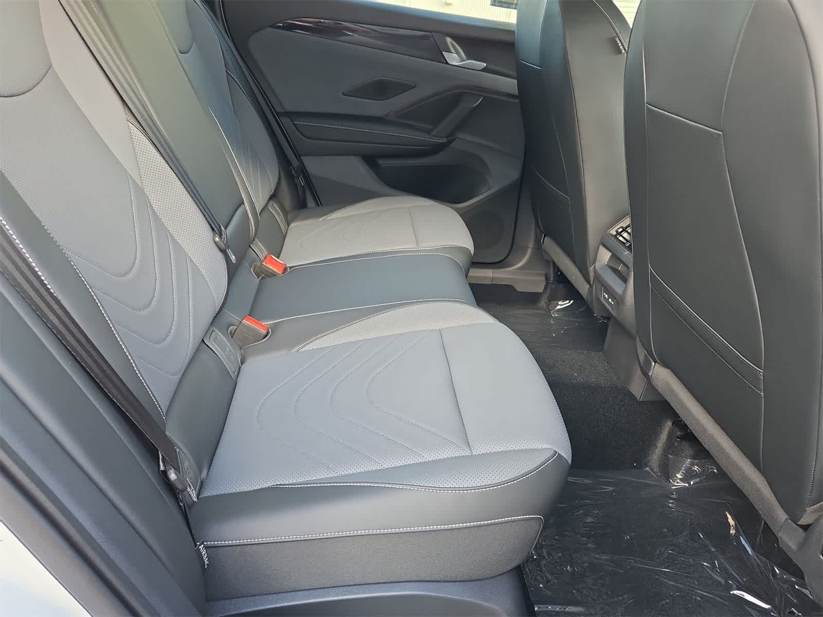 Thumbnail: 2025 Volkswagen Tiguan - 21