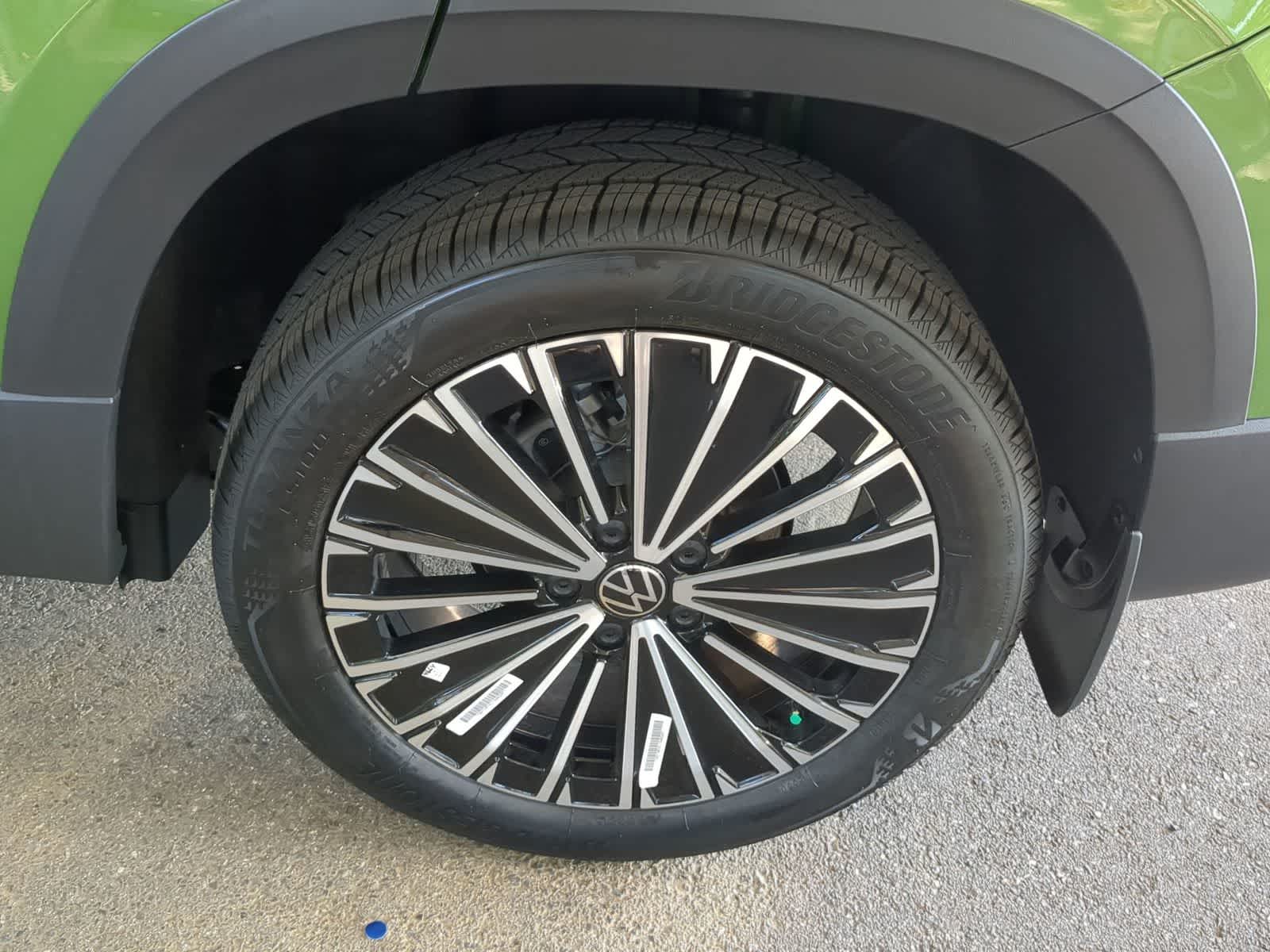 Thumbnail: 2025 Volkswagen Taos - 14