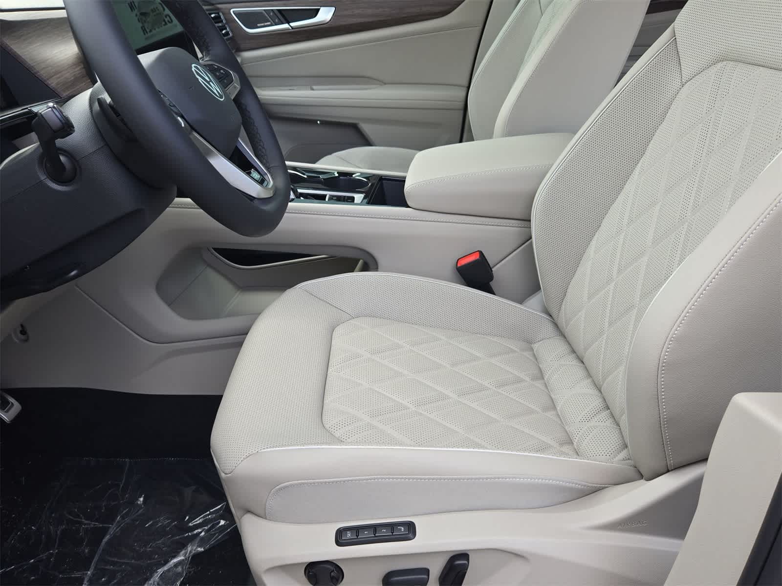 Thumbnail: 2026 Volkswagen Atlas - 17