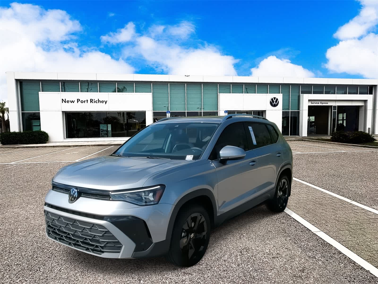 Thumbnail: 2025 Volkswagen Taos - 4