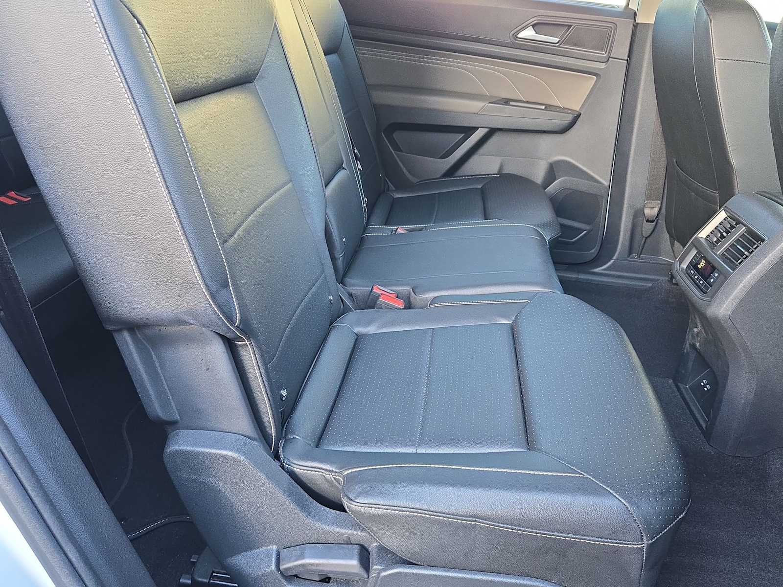 Thumbnail: 2023 Volkswagen Atlas - 20