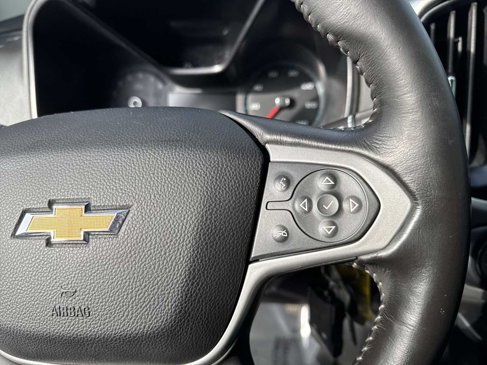 Thumbnail: 2019 Chevrolet Colorado - 23