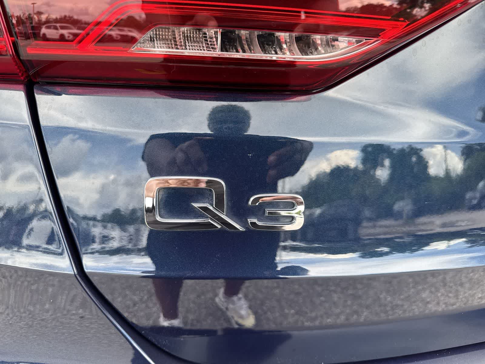 Thumbnail: 2020 Audi Q3 - 10