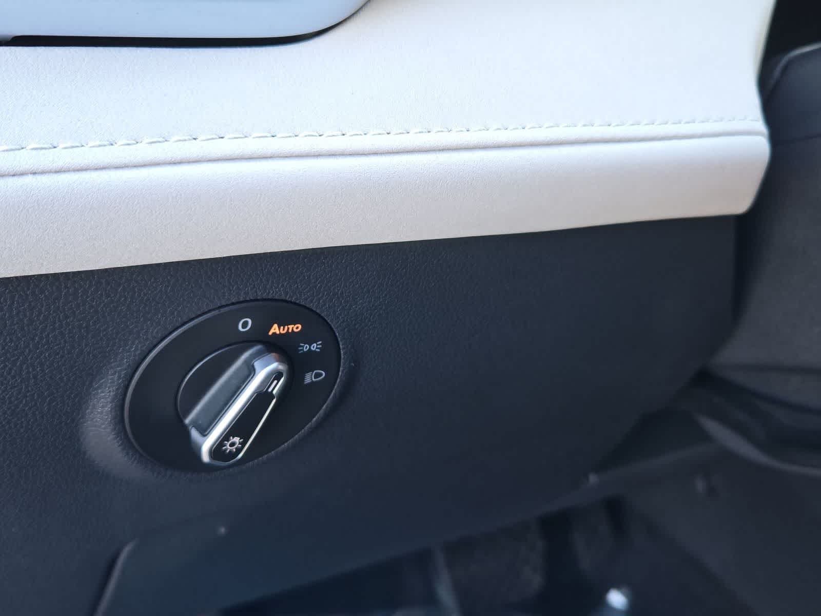 Thumbnail: 2025 Volkswagen Taos - 36