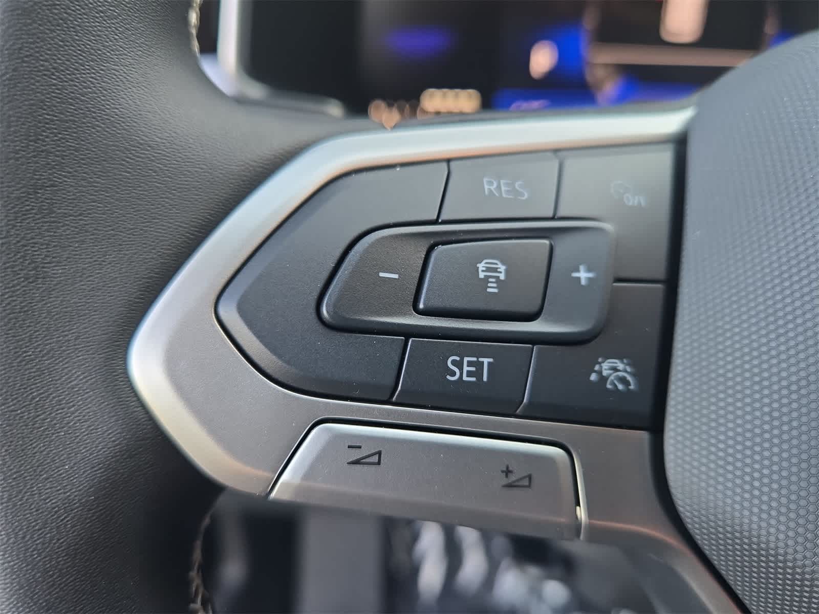 Thumbnail: 2025 Volkswagen Taos - 23