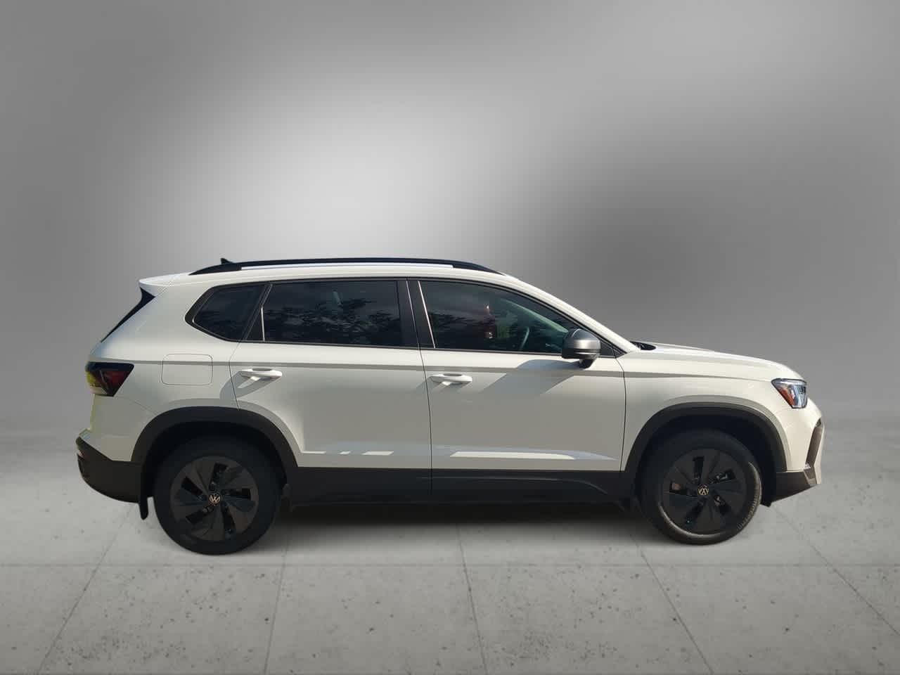 Thumbnail: 2025 Volkswagen Taos - 9