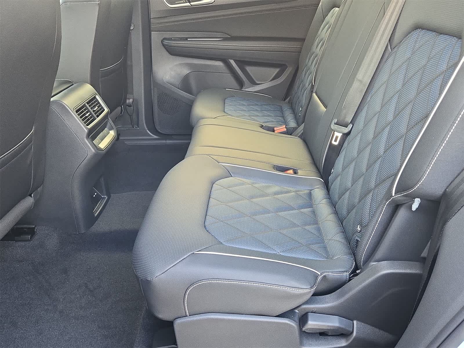 Thumbnail: 2026 Volkswagen Atlas - 26