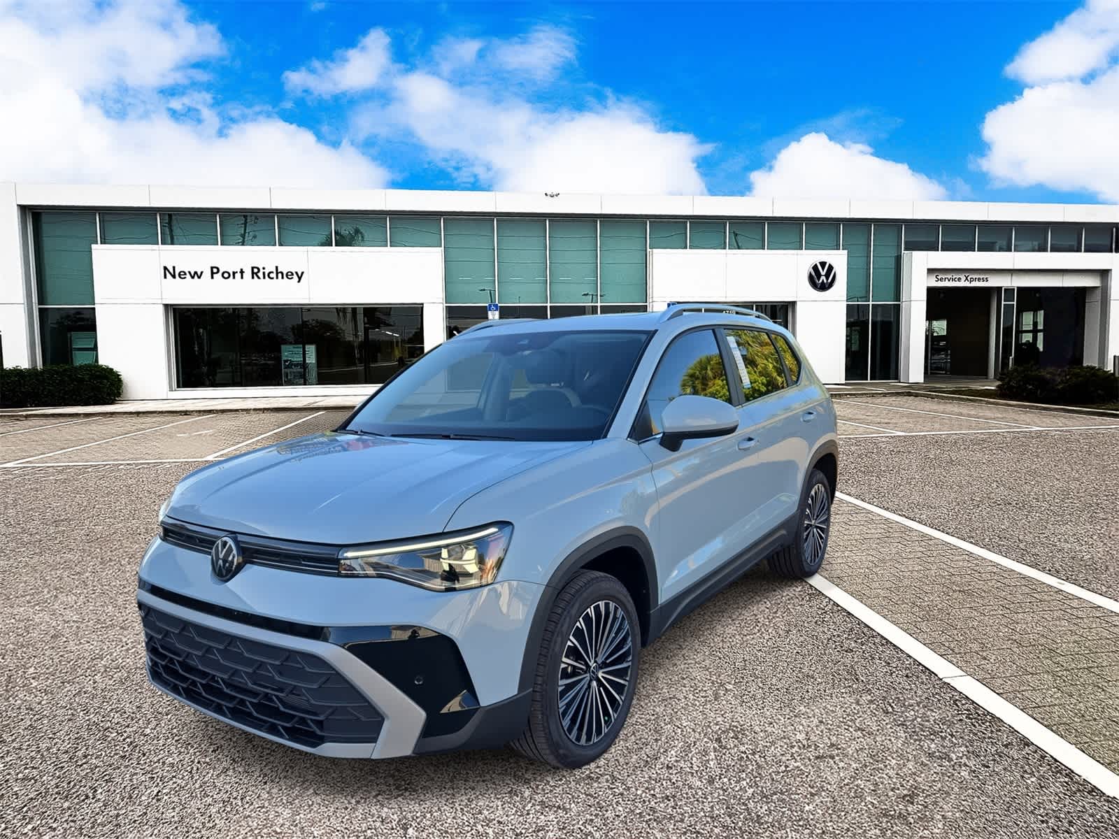 Thumbnail: 2025 Volkswagen Taos - 4