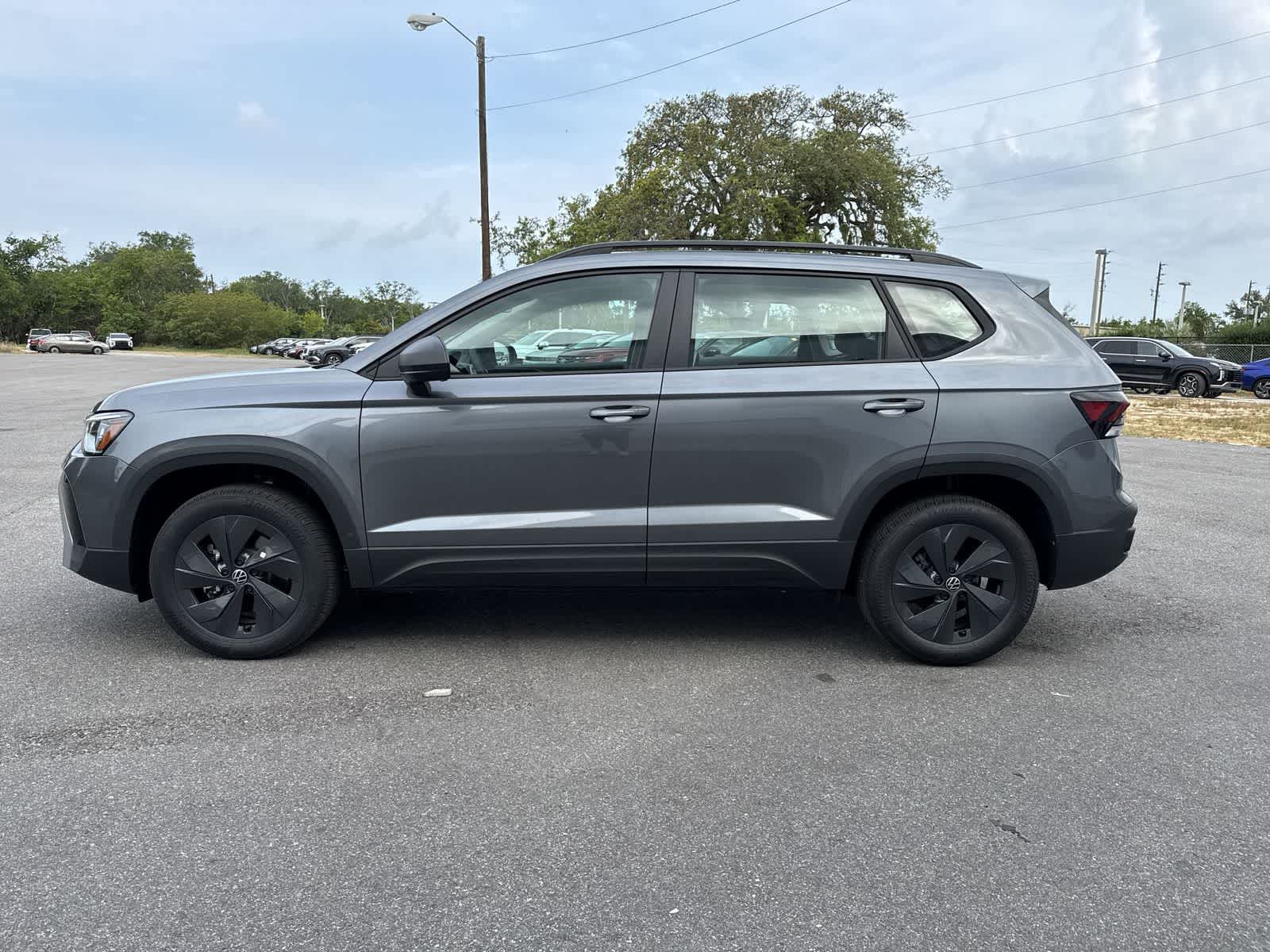 Thumbnail: 2026 Volkswagen Taos - 3