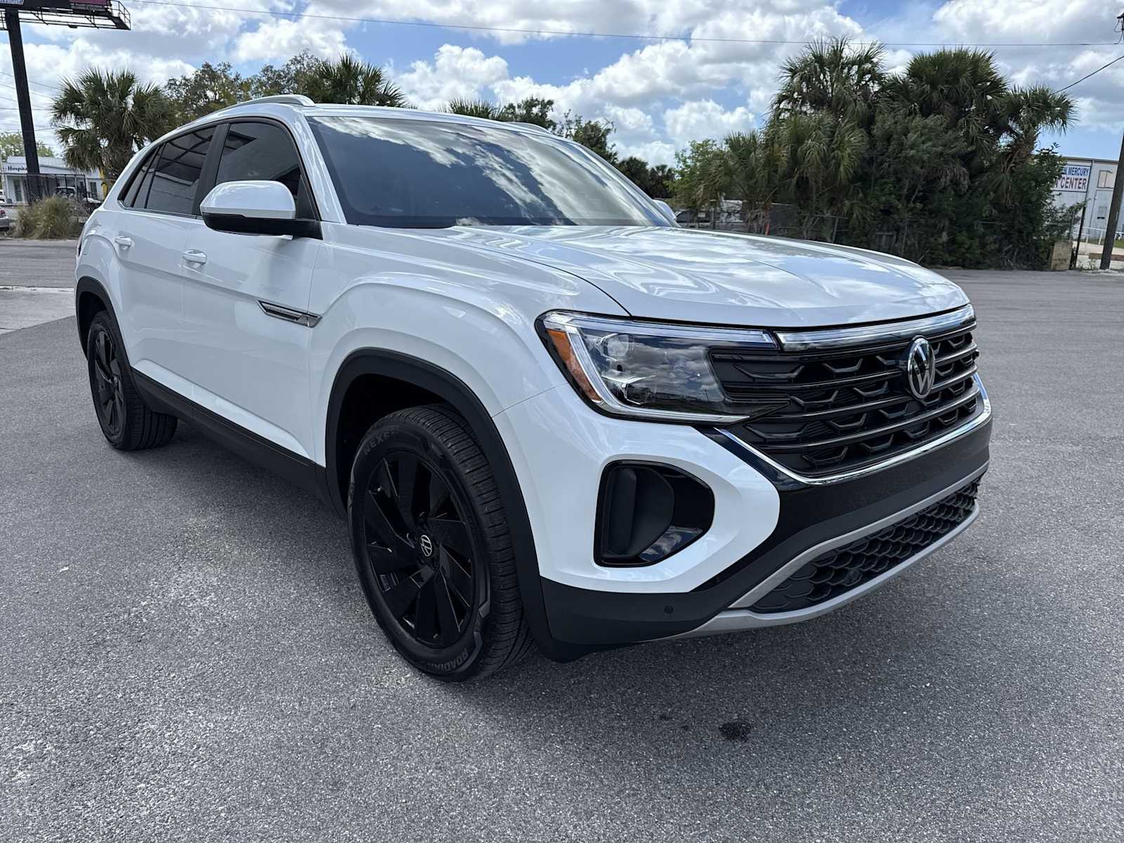 Thumbnail: 2026 Volkswagen Atlas - 16