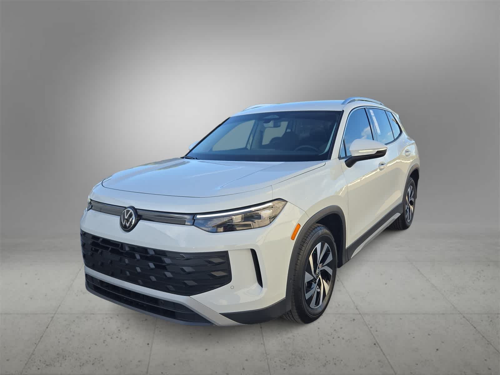 Thumbnail: 2025 Volkswagen Tiguan - 4