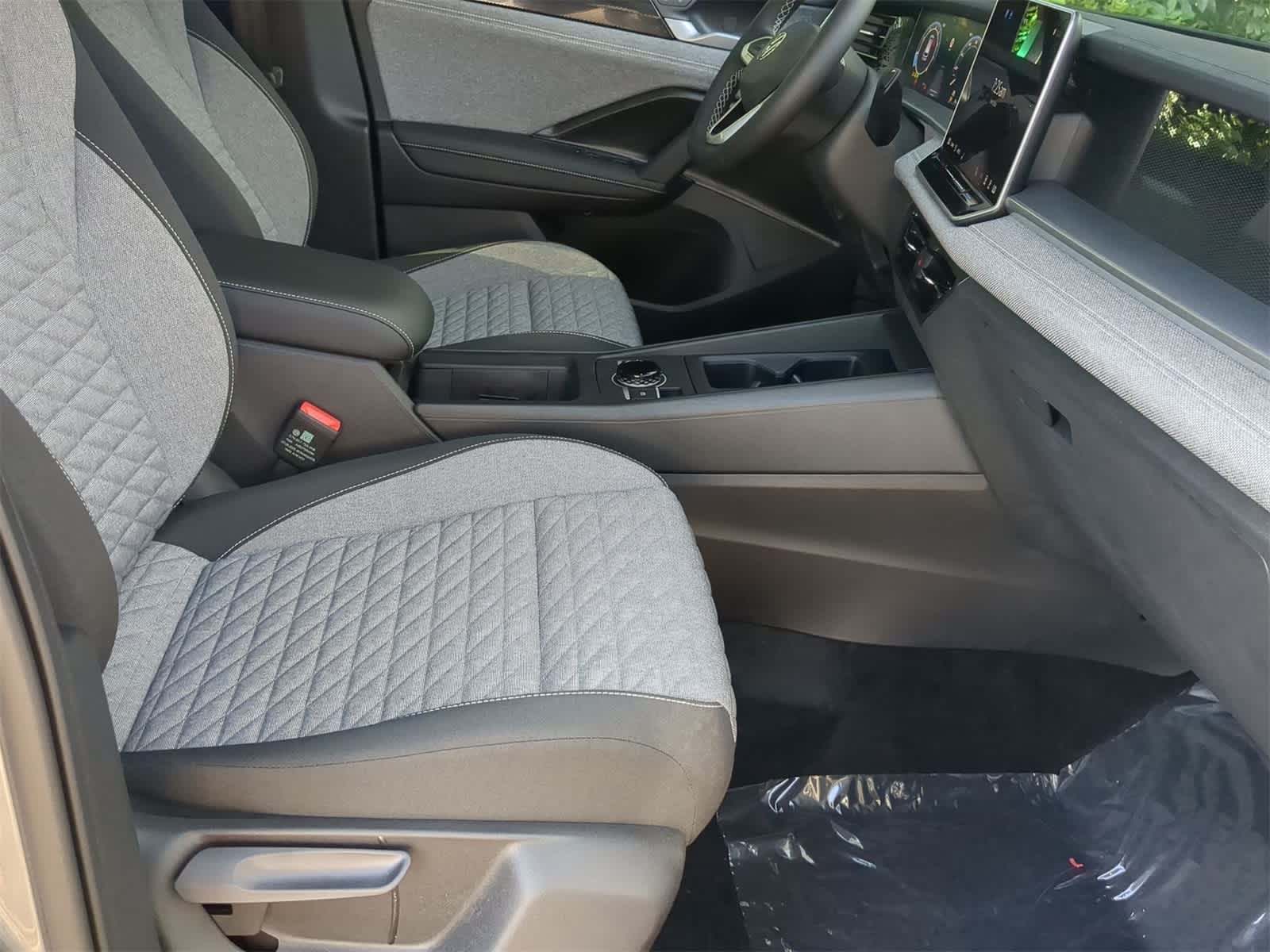 Thumbnail: 2025 Volkswagen Tiguan - 20