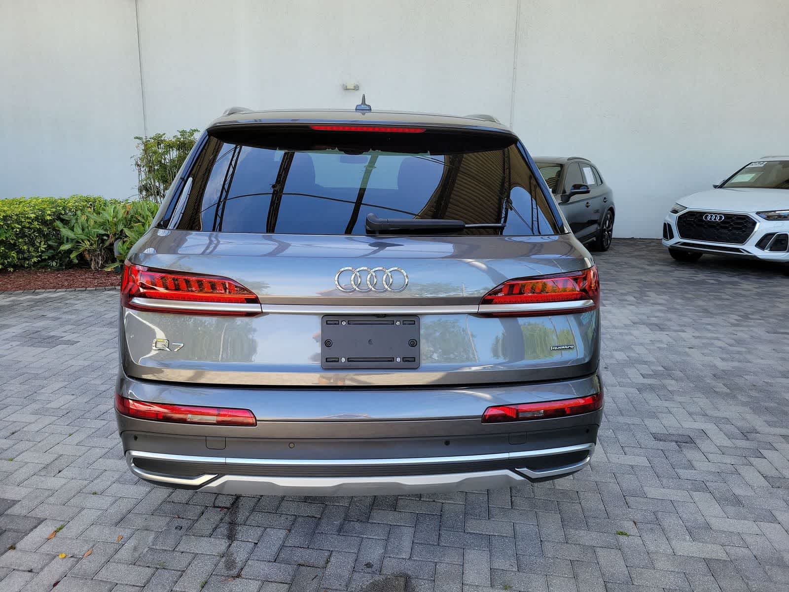 Thumbnail: 2023 Audi Q7 - 7