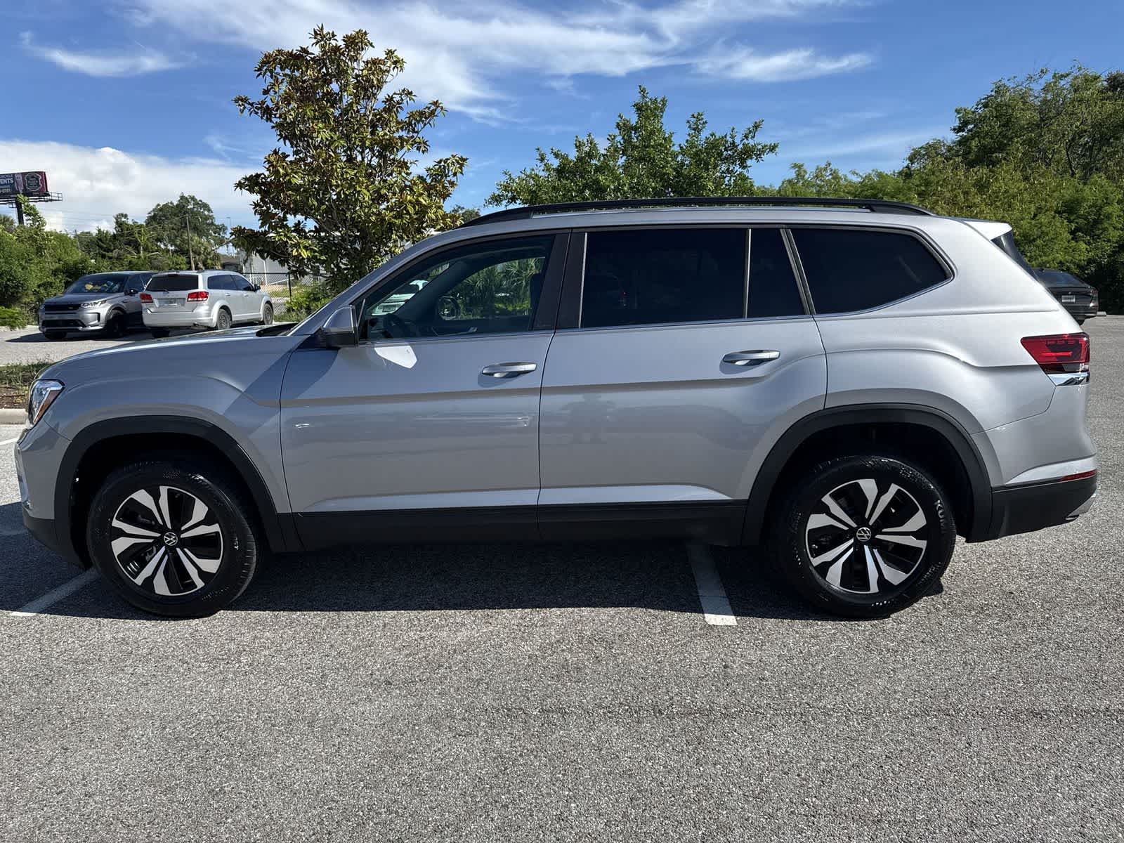 Thumbnail: 2026 Volkswagen Atlas - 3