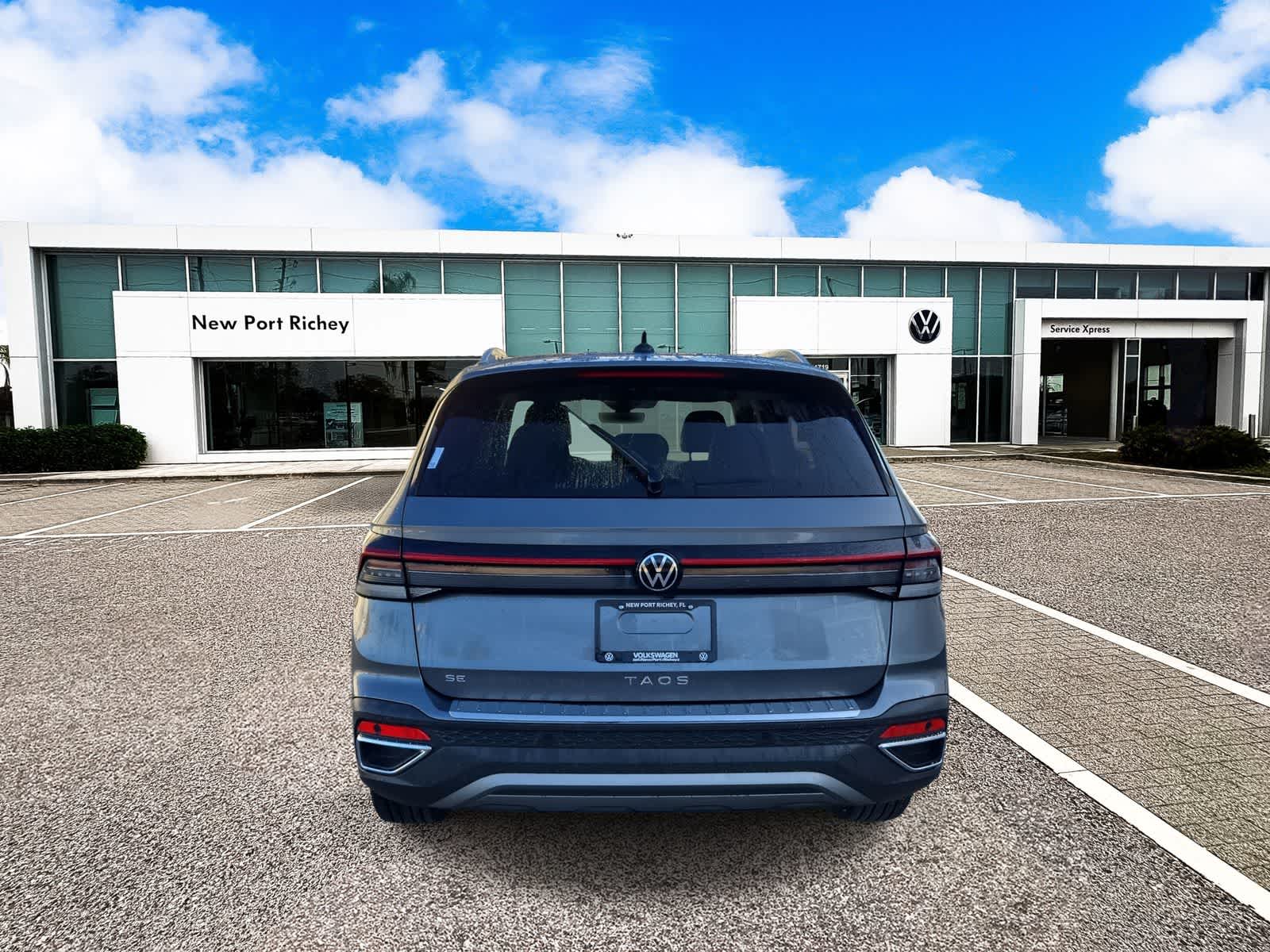 Thumbnail: 2025 Volkswagen Taos - 7