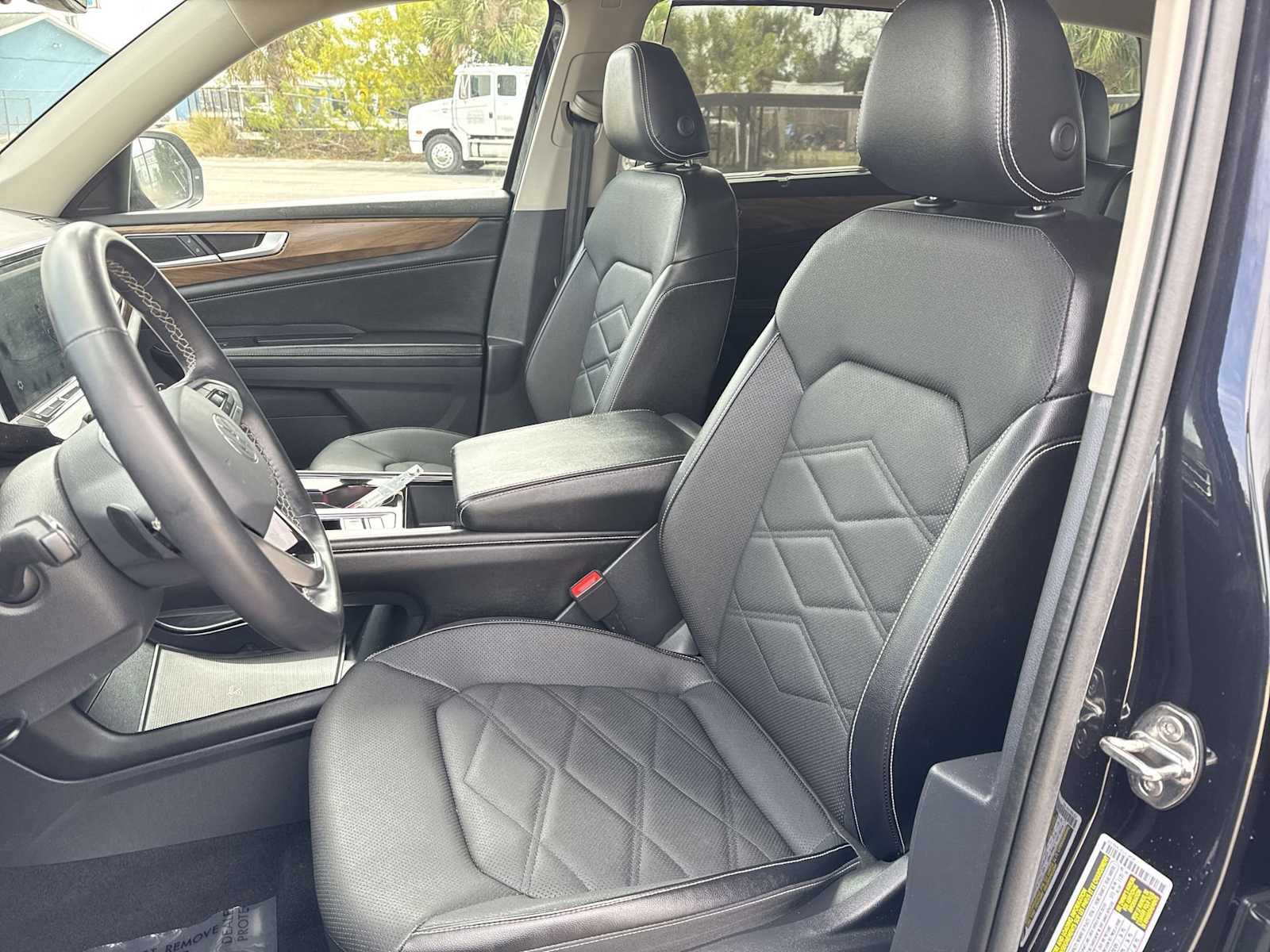 Thumbnail: 2024 Volkswagen Atlas - 15