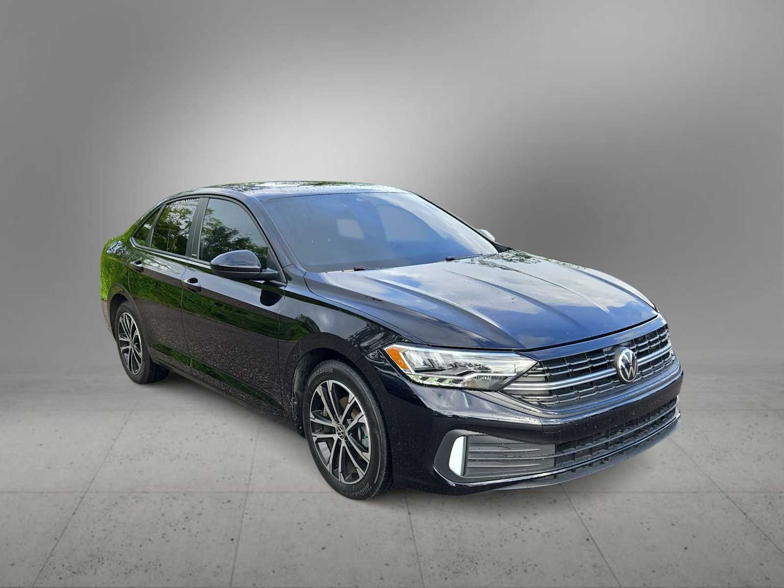 Thumbnail: 2024 Volkswagen Jetta - 2