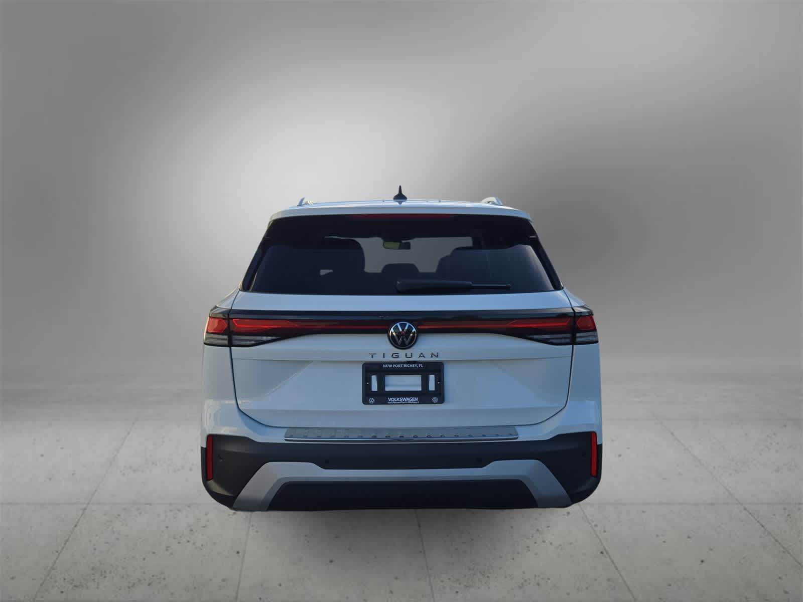 Thumbnail: 2025 Volkswagen Tiguan - 7