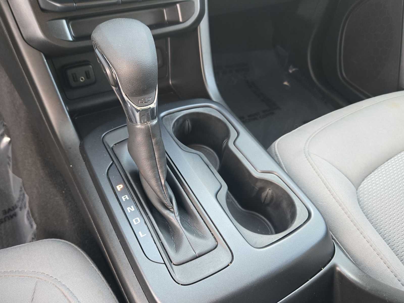 Thumbnail: 2022 Chevrolet Colorado - 29