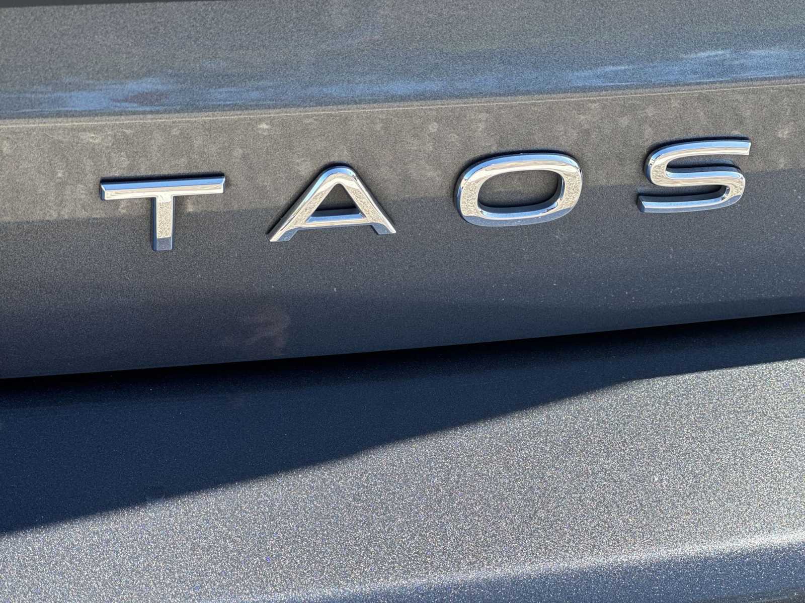 Thumbnail: 2023 Volkswagen Taos - 11