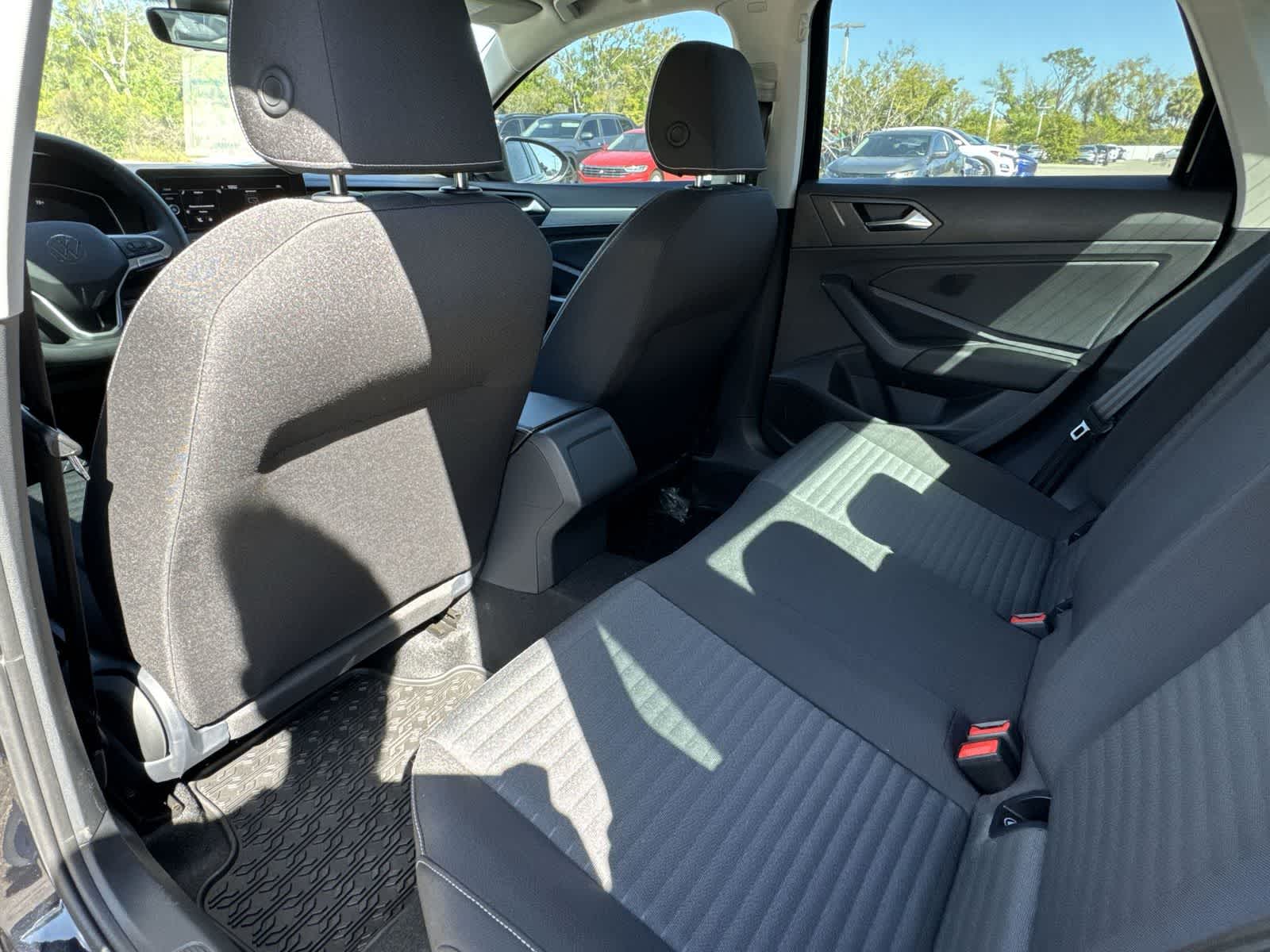 Thumbnail: 2026 Volkswagen Jetta - 17