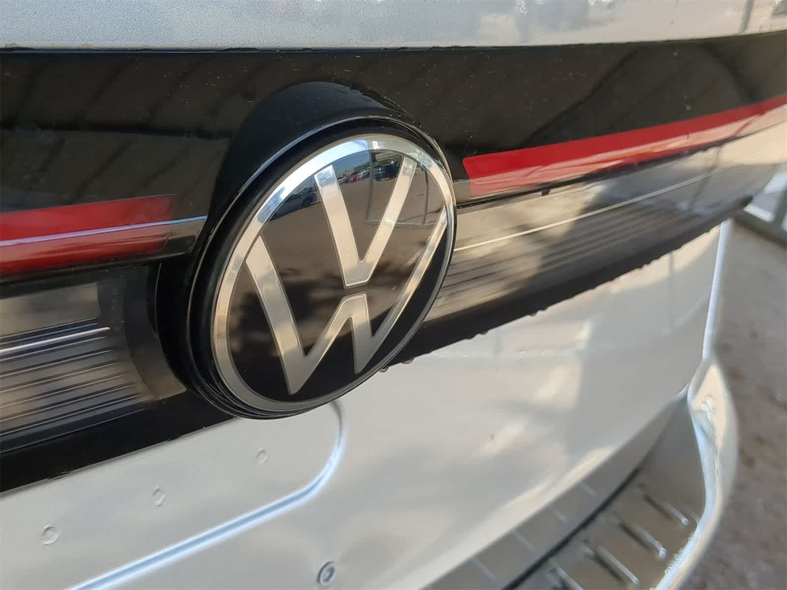 Thumbnail: 2025 Volkswagen Taos - 12