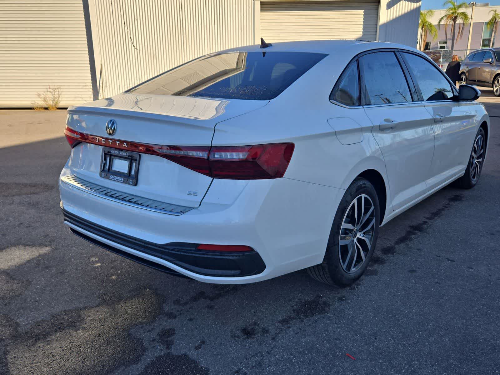 Thumbnail: 2026 Volkswagen Jetta - 14