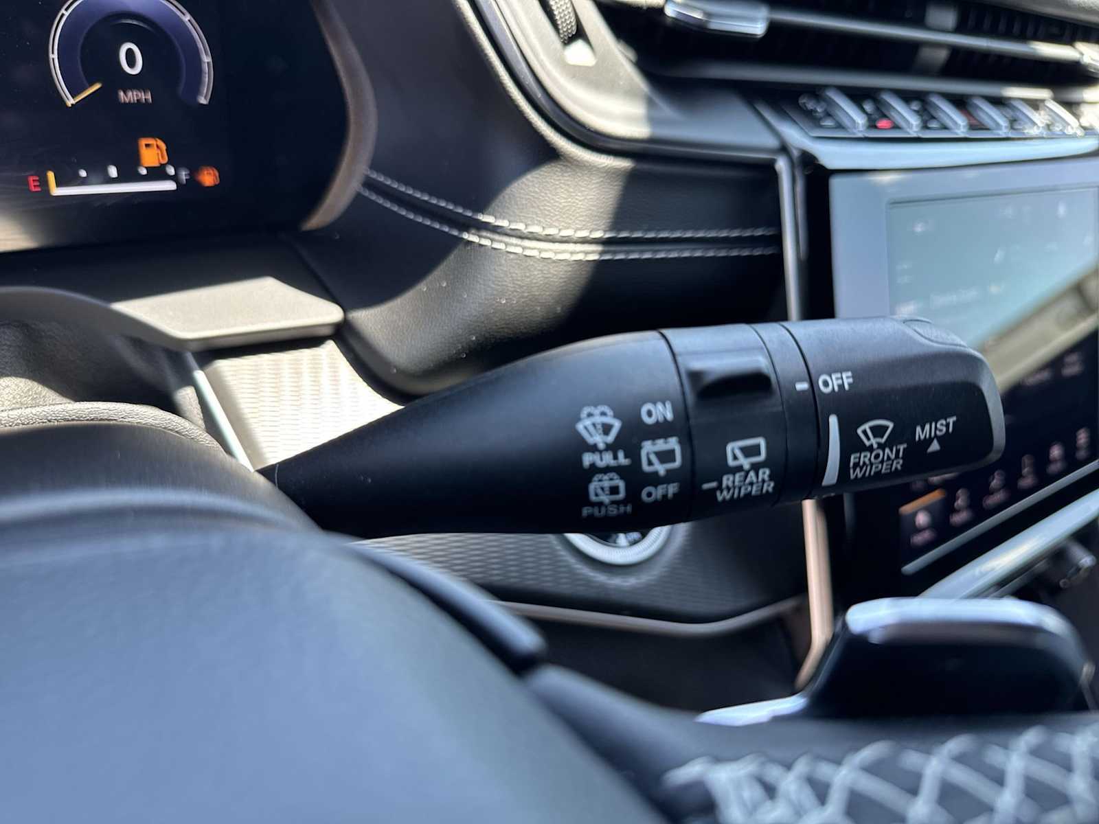 Thumbnail: 2023 Jeep Grand Cherokee - 29