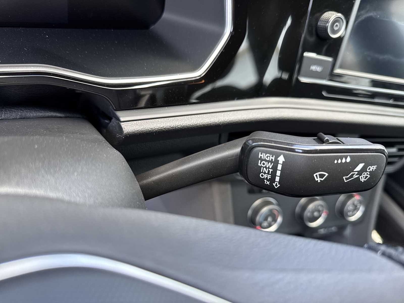 Thumbnail: 2024 Volkswagen Jetta - 23