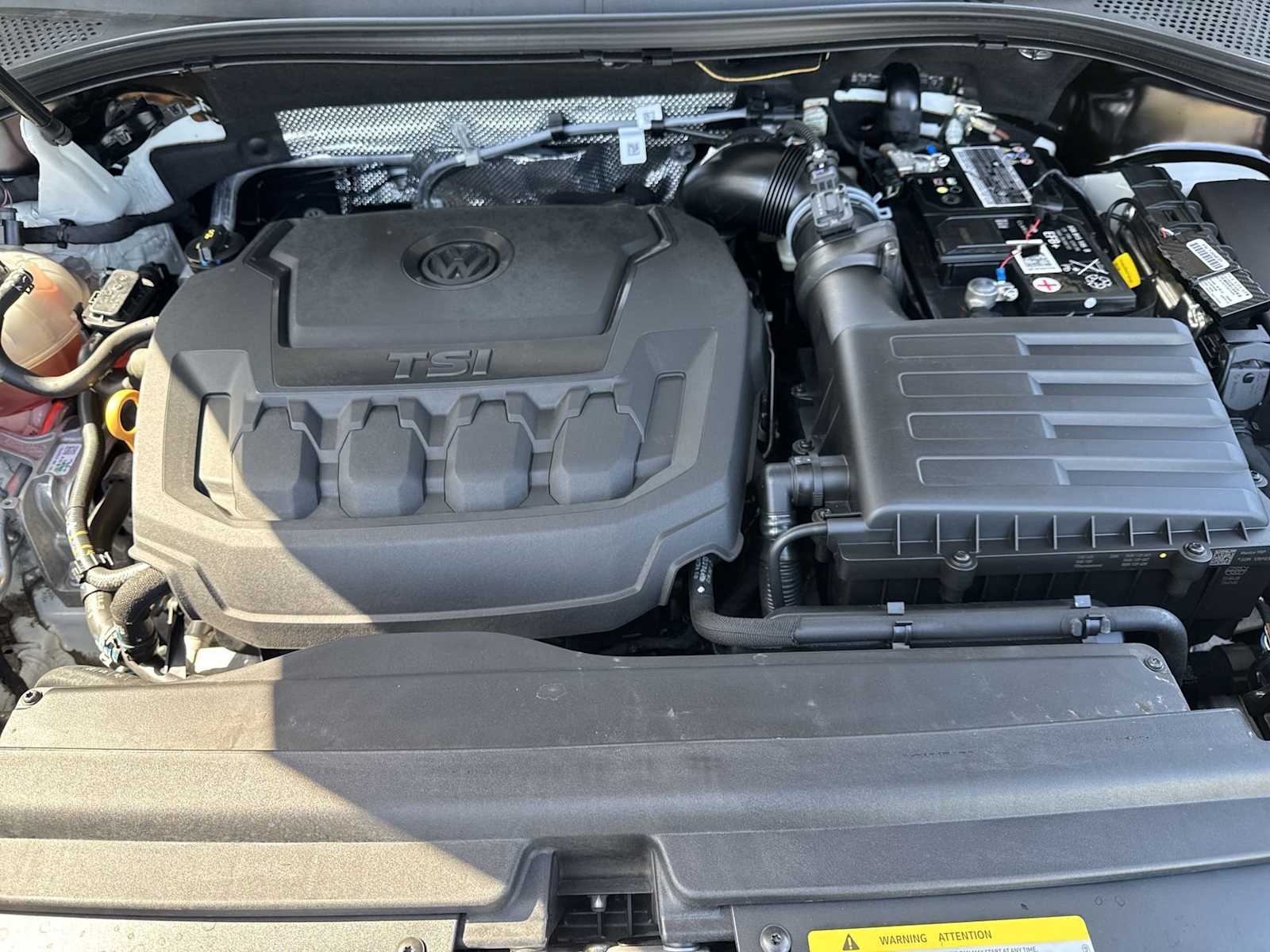 Thumbnail: 2023 Volkswagen Tiguan - 21