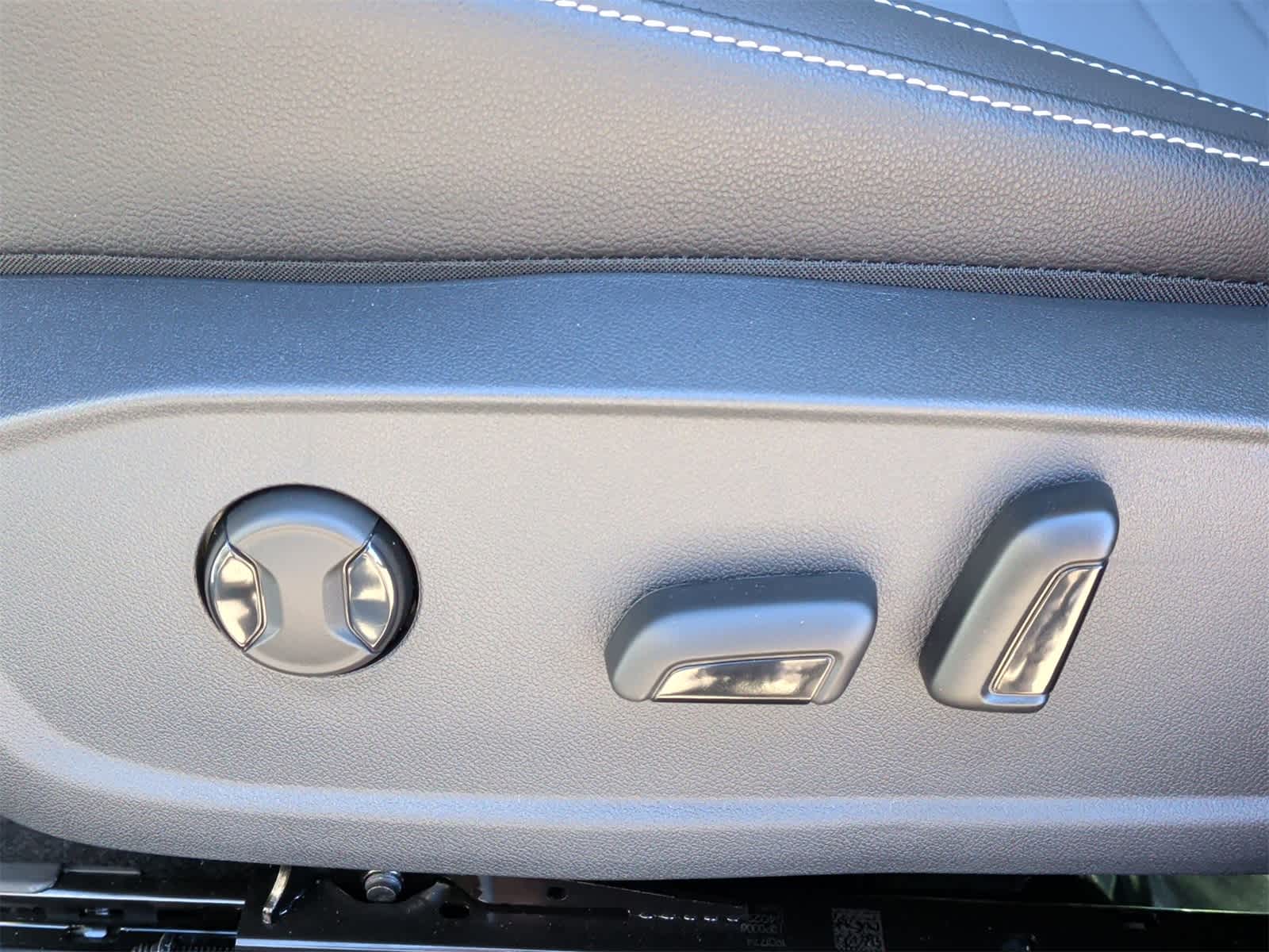 Thumbnail: 2026 Volkswagen Jetta - 17