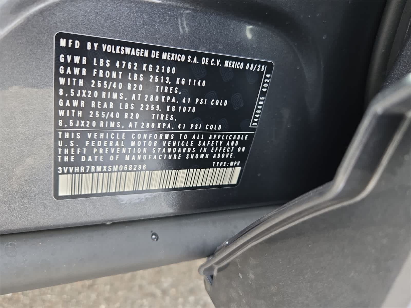 Thumbnail: 2025 Volkswagen Tiguan - 34