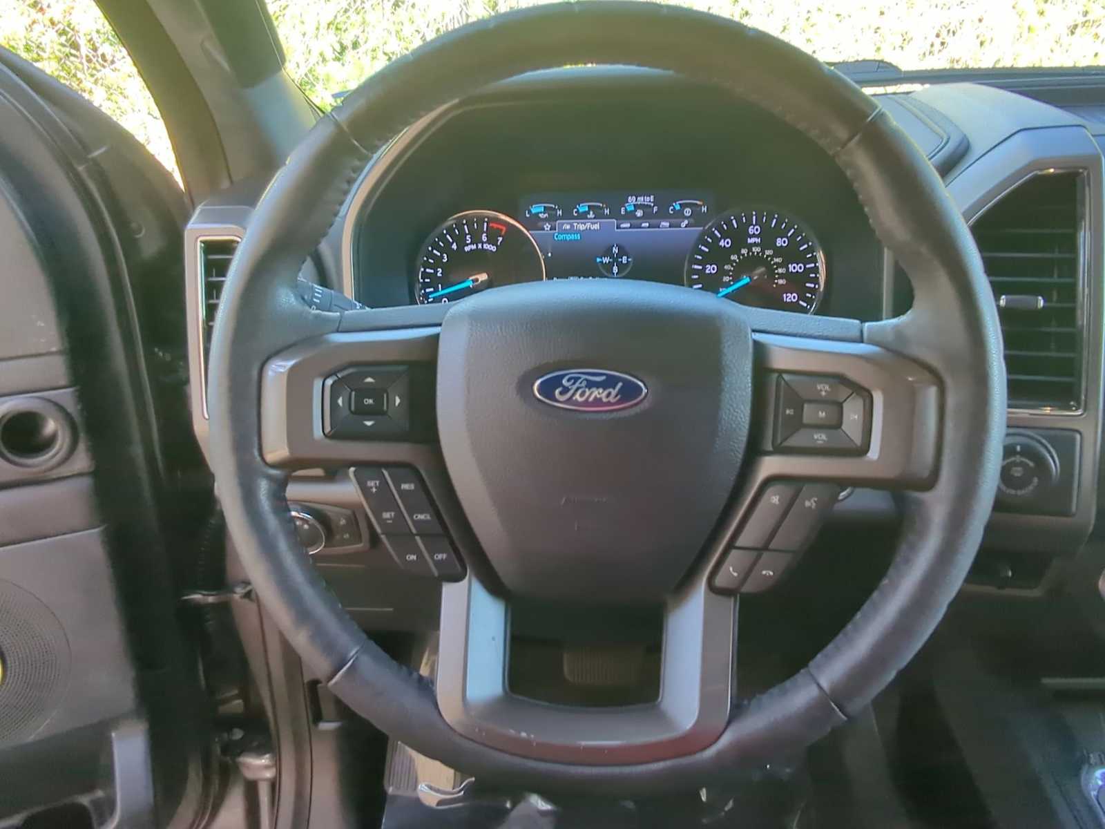 Thumbnail: 2020 Ford Expedition - 23