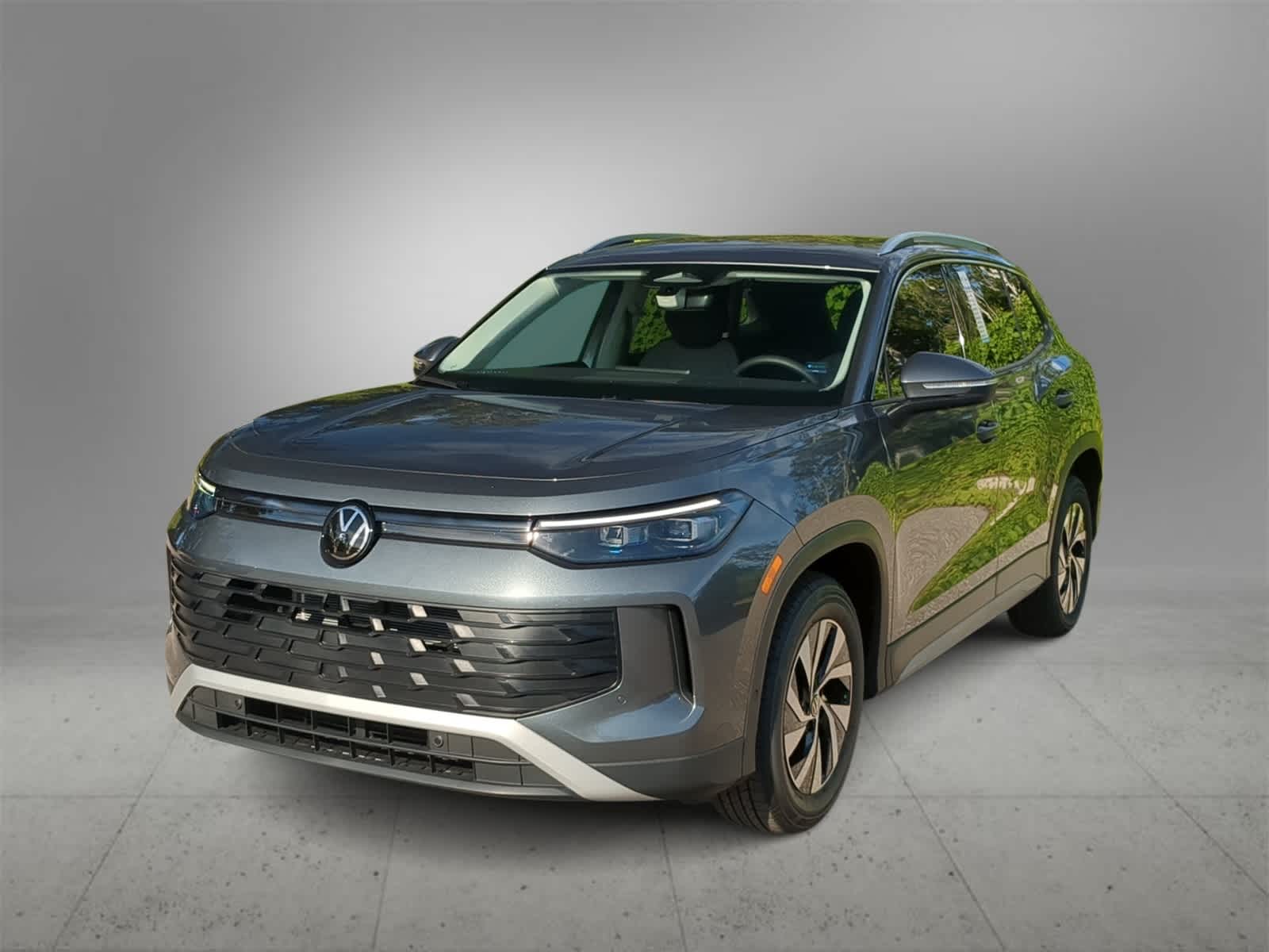 Thumbnail: 2025 Volkswagen Tiguan - 4