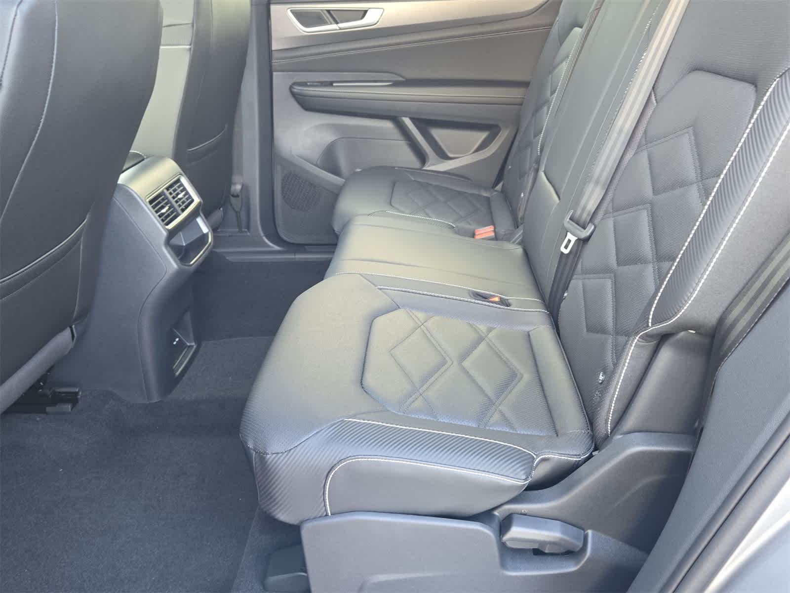 Thumbnail: 2026 Volkswagen Atlas - 27