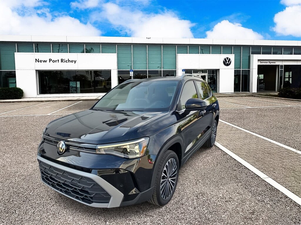 New 2025 Volkswagen Taos 1.5T SE SUV