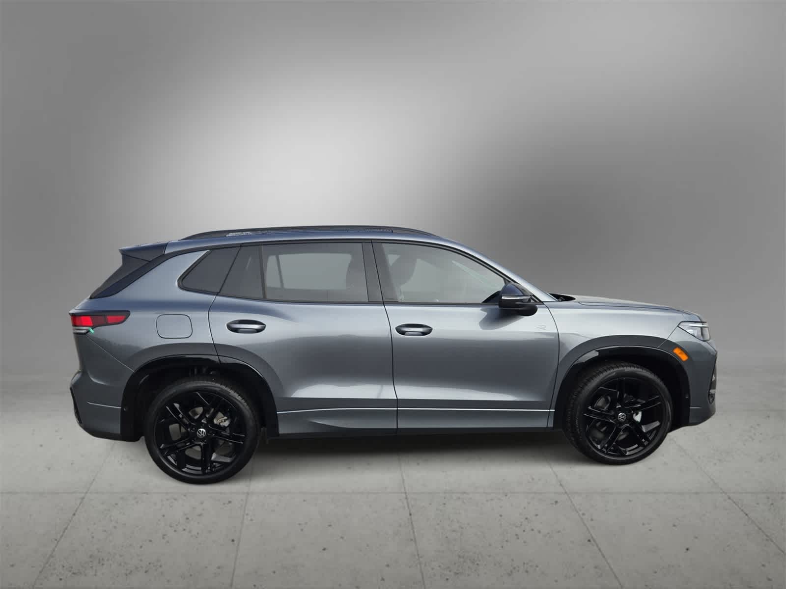 Thumbnail: 2025 Volkswagen Tiguan - 9